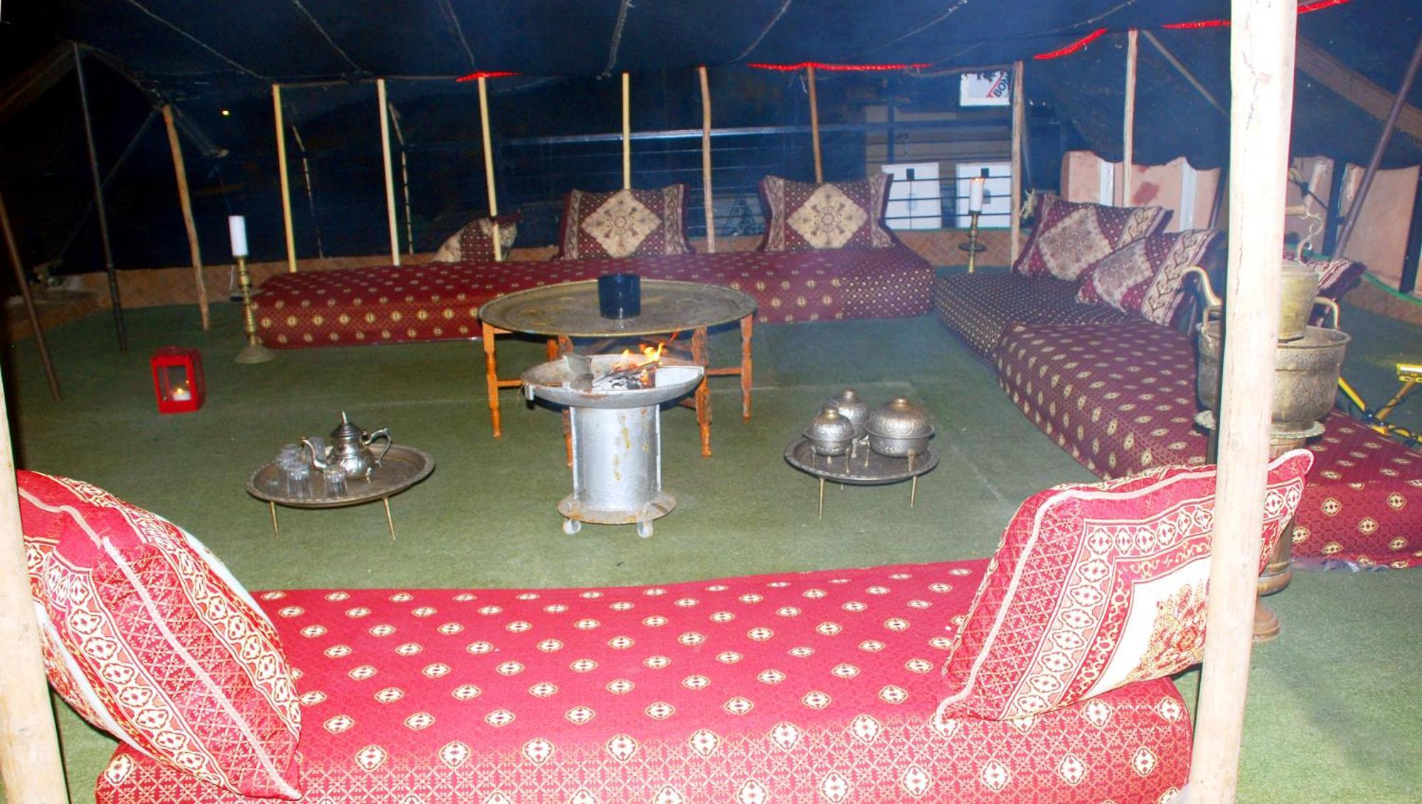 Dar Lghzal Special Offer In Rabat Winner Of Guest Experience 2025 Awards Traditional Sahrawi And Berber Privative Villa With Swimming Pool Jacuzzi Sea View And On Site Restaurant Ideal For Family And Groups In Rabat'S Center No Car Required 외부 사진